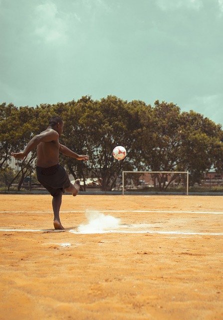 灰熊10人轮换全部有得分进账！埃迪半场7分7篮板3助攻